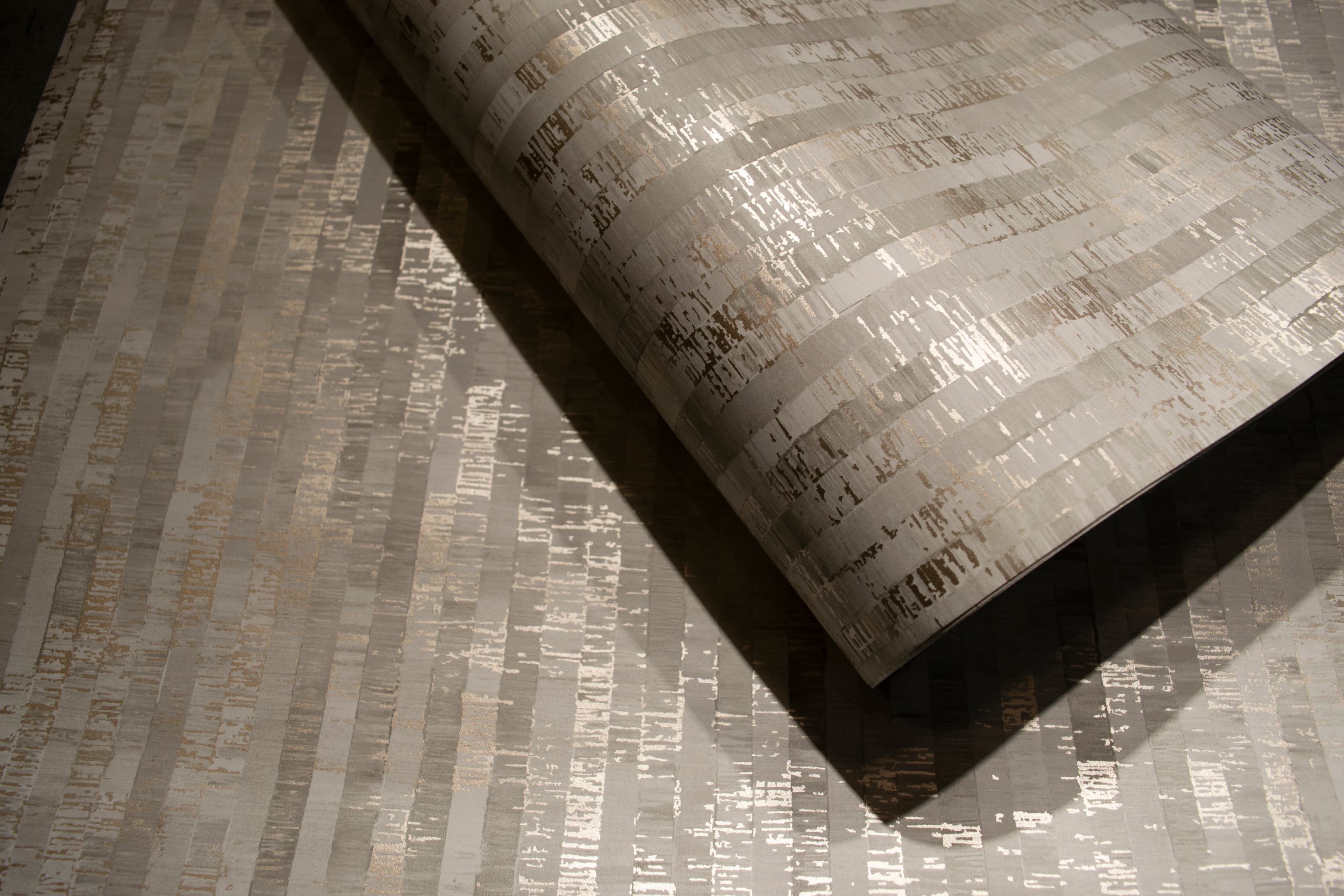 Papel de Colgadura Diseño con Reflejos de Cuadros Metalizados Rollo de 5,2m²