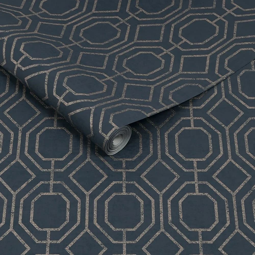 Papel de Colgadura Geométrico Sobre Una Base Azul Marino Texturizada Rollo de 5,2m²