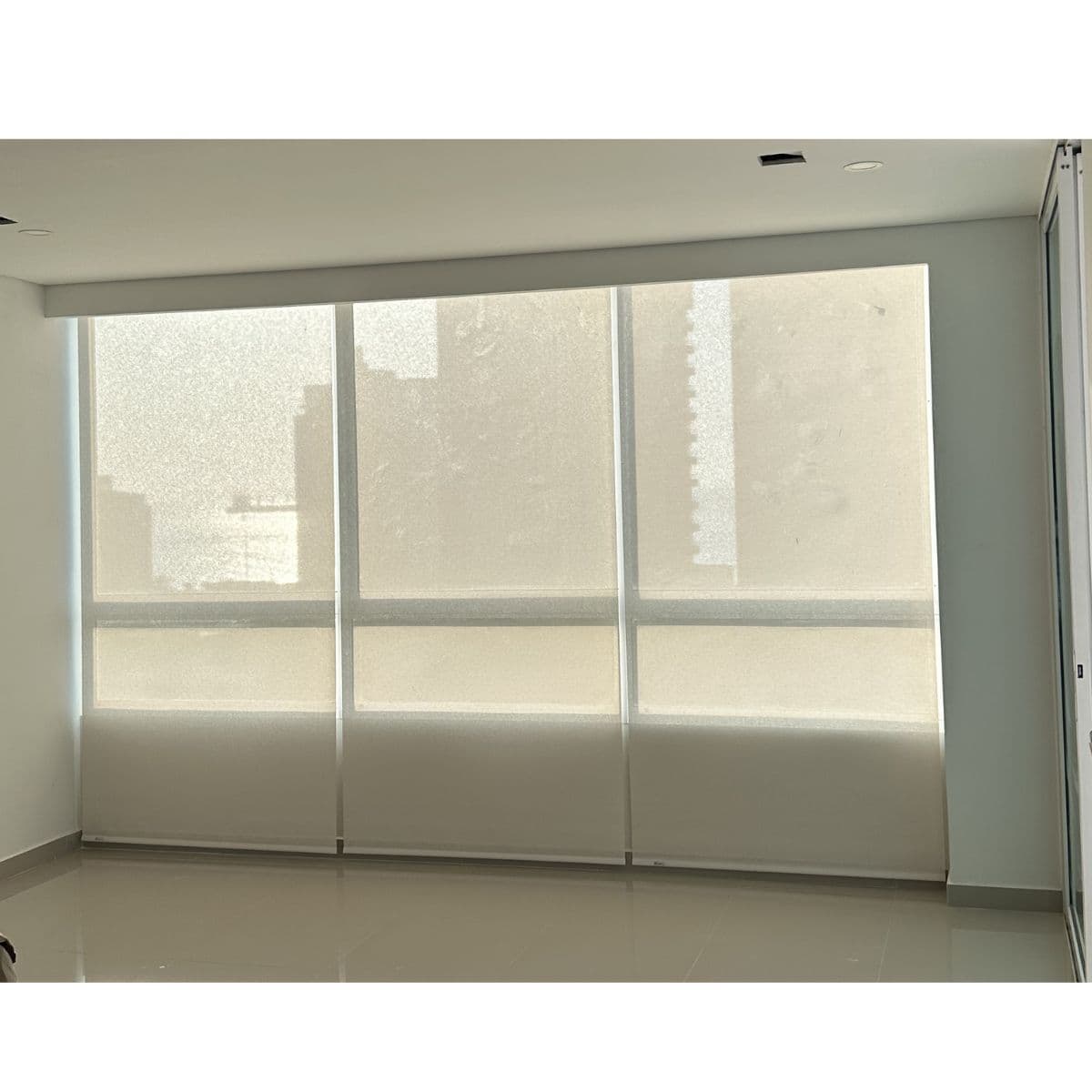 Cortina Enrollable Standard Screen Tretto 3% Blanco Linea Básica